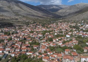 Εράτυρα: Η “ΑΙ-ράτυρα” της γνώσης και των Πανεπιστημιακών – Μιλά ο Δρ. Γιώργος Κ. Βάρκας