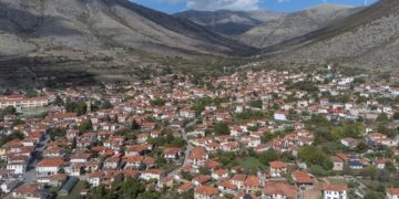 Εράτυρα: Η “ΑΙ-ράτυρα” της γνώσης και των Πανεπιστημιακών – Μιλά ο Δρ. Γιώργος Κ. Βάρκας