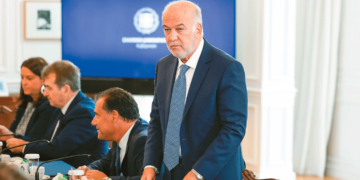 Νέος νόμος Φλωρίδη: Σε οχτώ μήνες θα δικάζονται αγωγές και μηνύσεις