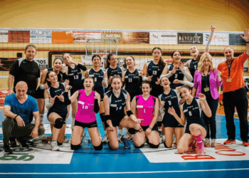 Αργυρό μετάλλιο για την ομάδα Βόλεϊ κοριτσιών του 2ου ΓΕΛ Κοζάνης στο Πανελλήνιο Σχολικό Πρωτάθλημα Ελλάδας Κύπρου   