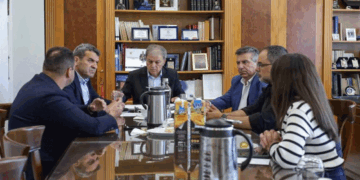 Η έξαρση του ιού της Μόρβας και το μέλλον της γουνοποιίας συζητήθηκαν στη συνάντηση Αμανατίδη με Αντιπεριφερειάρχες στην Καστοριά