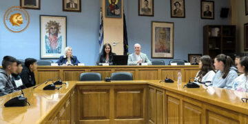 Μαθητές του Γυμνασίου Αμυνταίου  επισκέφθηκαν το Δημαρχείο: Ανοιχτός διάλογος με τη Δημοτική Αρχή