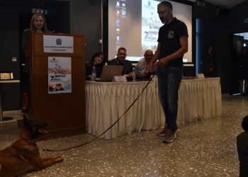 ΕΛ.ΑΣ.: Επιτυχημένη ενημερωτική ημερίδα για τα ζώα συντροφιάς – Εντυπωσίασε ο αστυνομικός σκύλος της Ομάδας Εξουδετέρωσης Εκρηκτικών Μηχανισμών