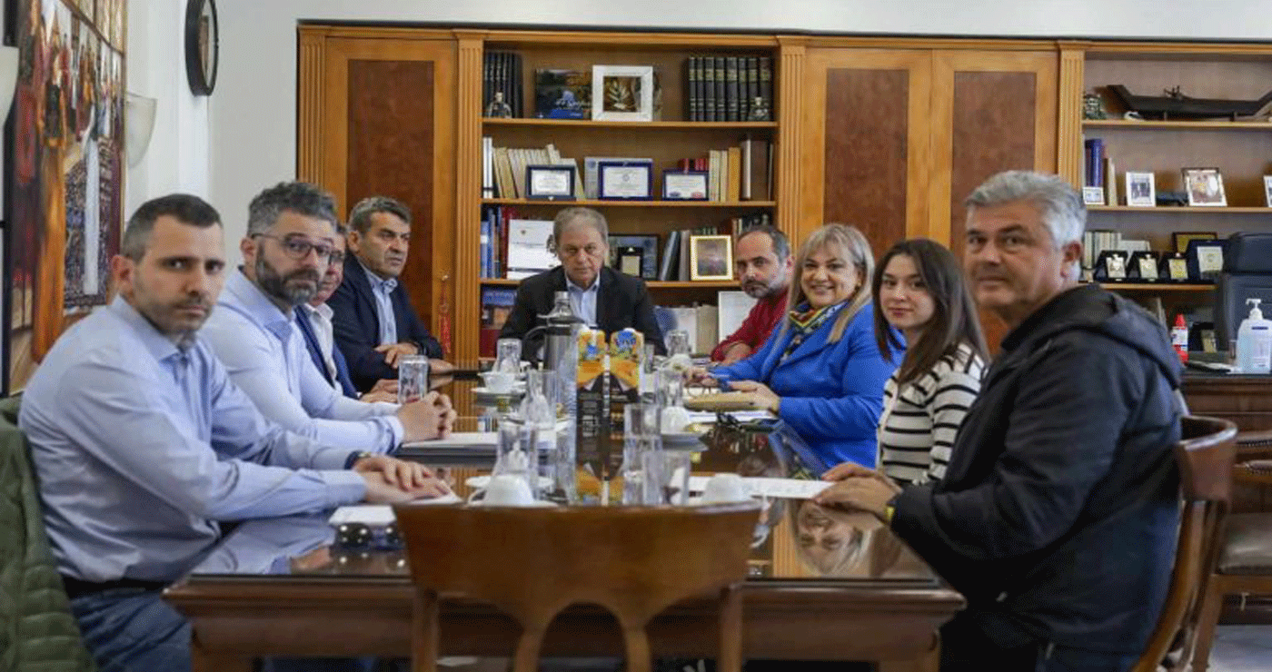 Η στρατηγική ενίσχυση της Τουριστικής Προβολής της Καστοριάς στο επίκεντρο της συνάντησης του Περιφερειάρχη με την Ένωση Ξενοδόχων Καστοριάς