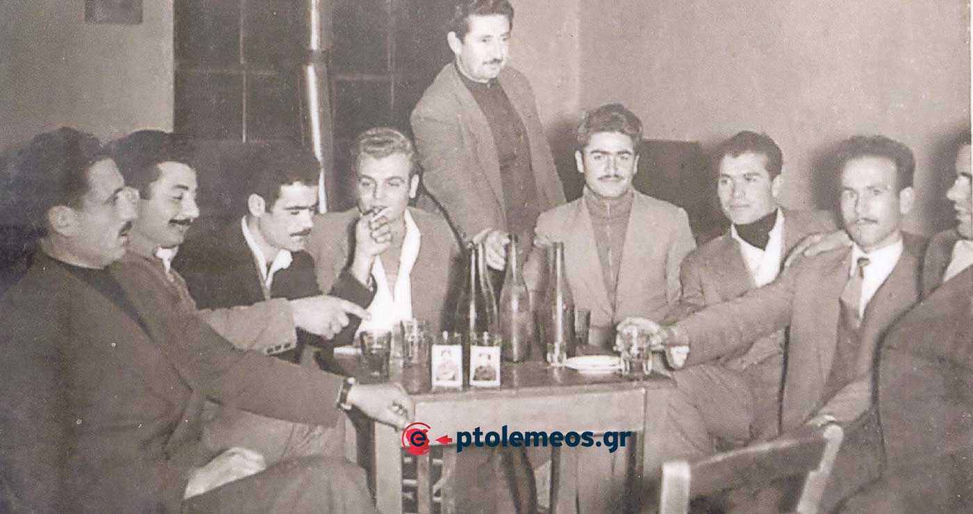 Μια υπέροχη παρέα ωρίμων νέων από την άνω Πτολεμαΐδα το 1960 – Από τη στήλη του Γ. Καζαντζή στον ΠΑΛΜΟ