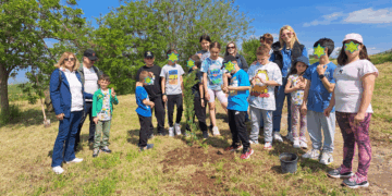 Εκπαιδευτική Επίσκεψη  στον Μακεδονικό Τάφο της Σπηλιάς Εορδαίας – Γράφει η Νατάσα Μάγκου