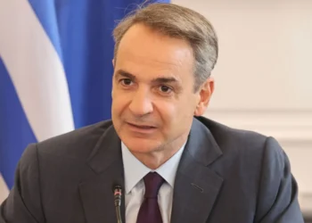 Μητσοτάκης: Η ΝΔ θα εισηγηθεί την αναθεώρηση του άρθρου για την μονιμότητα των δημοσίων υπαλλήλων