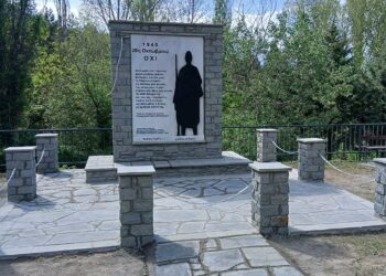 Ανέγερση ιστορικού μνημείου αφιερωμένο στο “Έπος του ’40” από το Σύλλογο Ηπειρωτών Κοζάνης