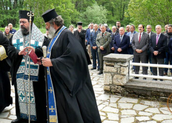 Με λαμπρότητα πραγματοποιήθηκε το μνημόσυνο για τον Καπετάν Βαγγέλη, στα Ασπρόγεια (Φωτογραφίες)