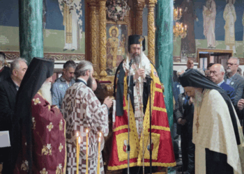 Χοροστατούντος του Σεβαμιωτάτου Ποιμενάρχου μας κ. Ειρηναίου τελέστηκε ο Πανηγυρικός Εσπερινός στον εορτάζοντα Ι.Ν. Αγίου Νικολάου της Τ.Κ. Ολυμπιάδας του Δήμου Εορδαίας (ρεπορτάζ της Κούλας Πουλασιχίδου)