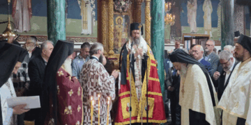 Χοροστατούντος του Σεβαμιωτάτου Ποιμενάρχου μας κ. Ειρηναίου τελέστηκε ο Πανηγυρικός Εσπερινός στον εορτάζοντα Ι.Ν. Αγίου Νικολάου της Τ.Κ. Ολυμπιάδας του Δήμου Εορδαίας (ρεπορτάζ της Κούλας Πουλασιχίδου)