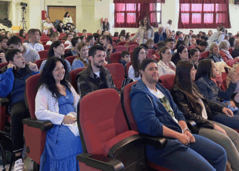 “Ένα δώρο αλλιώτικο από τα άλλα” από το Μουσικό Σχολείο Πτολεμαΐδας προς τους Λαμπηδόνες