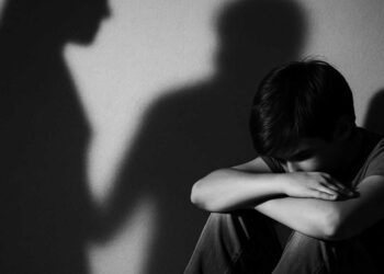 1 στους 4 εφήβους ζει με ψυχική επιβάρυνση — Η ευθύνη είναι κοινή και παρούσα – Γράφει ο Αντώνης Μάριος ΠαΠαγιώτης