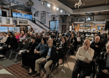 Παρουσιάστηκε το βιβλίο «Τί μ’ αραδιάιζ’ς…» του αείμνηστου Δημήτρη Βούρκα στο Λαογραφικό Μουσείο Κοζάνης