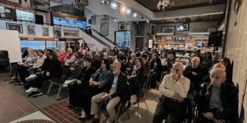 Παρουσιάστηκε το βιβλίο «Τί μ’ αραδιάιζ’ς…» του αείμνηστου Δημήτρη Βούρκα στο Λαογραφικό Μουσείο Κοζάνης