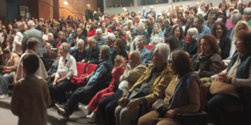 Γέμισε το Πνευματικό Κέντρο Πτολεμαΐδας στην θεατρική παράσταση “ΜΑΡΤΥΡΕΣ”