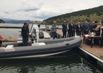 Εγκαινιάστηκε το νέο ταχύπλοο σκάφος της Αστυνομίας στη λίμνη Μεγάλη Πρέσπα (Φωτογραφίες)
