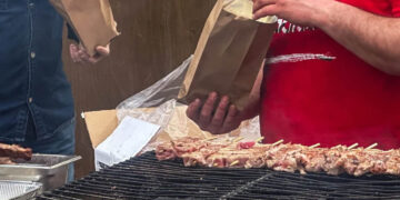 Τέλος οι ψησταριές στα πανηγύρια; – Μόνο με catering (Βίντεο)