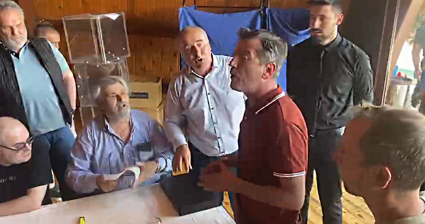 Διαφωνίες και εντάσεις κατά την πιστοποίηση των συνέδρων στο συνέδριο του Εργατικού Κέντρου Κοζάνης (video)