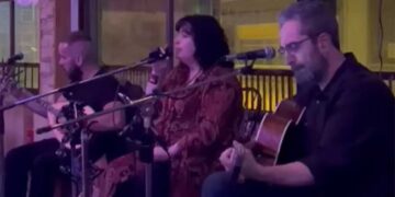 Festivalito: Τραγούδια αφιερωμένα στην εργατική πρωτομαγιά (video)