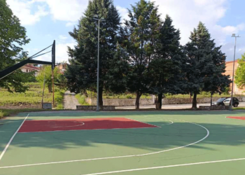 Δήμος Βοΐου: Νέοι προβολείς φωτίζουν το γήπεδο μπάσκετ Καλονερίου