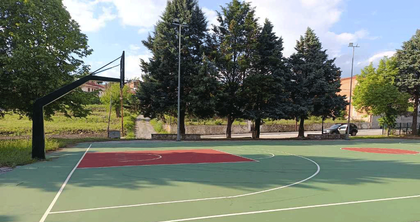 Δήμος Βοΐου: Νέοι προβολείς φωτίζουν το γήπεδο μπάσκετ Καλονερίου