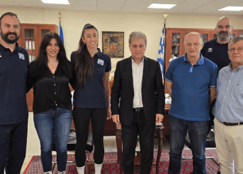 Στον περιφερειάρχη βρέθηκε η γυναικεία Εθνική ομάδα βόλεϊ