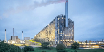 Πεζοπορία, σκι και αναρρίχηση εκεί που «καίνε» σκουπίδια- Το Δανικό Copenhill στην καρδιά της Κοπεγχάγης