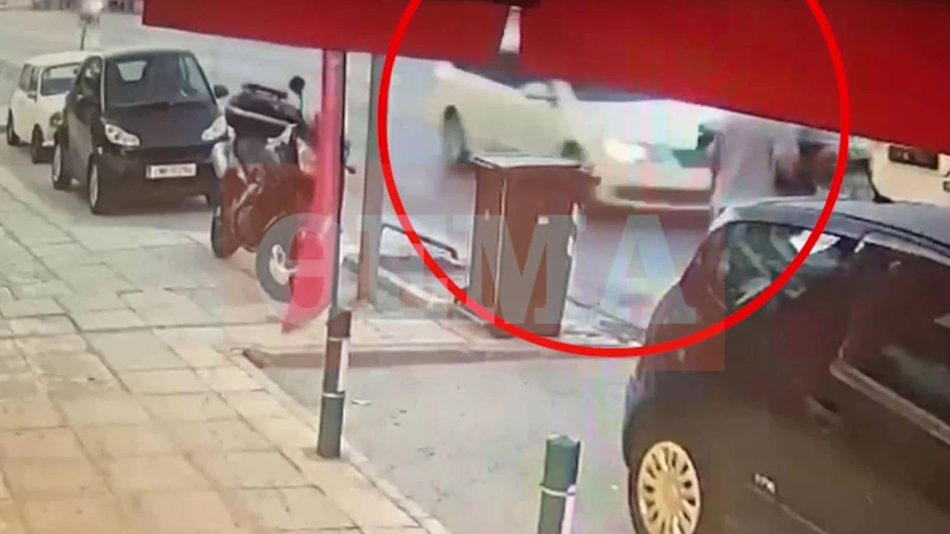 Συγκλονιστικό video ντοκουμέντο από τη φονική παράσυρση γυναίκας από οδηγό ταξί