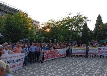 Ξεκίνησε το συλλαλητήριο για το Μποδοσάκειο Νοσοκομείο στην Πτολεμαΐδα (Φωτογραφίες & Βίντεο)