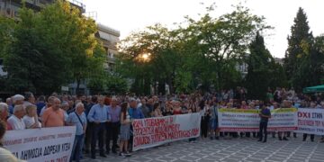 Ξεκίνησε το συλλαλητήριο για το Μποδοσάκειο Νοσοκομείο στην Πτολεμαΐδα (Φωτογραφίες & Βίντεο)