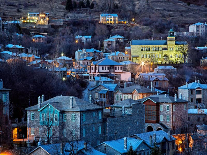 Ενίσχυση ψηφιακών υπηρεσιών στο Νυμφαίο- Συνάντηση Λιάση- Παπαστεργίου και για τη «Νίκειο» Σχολή