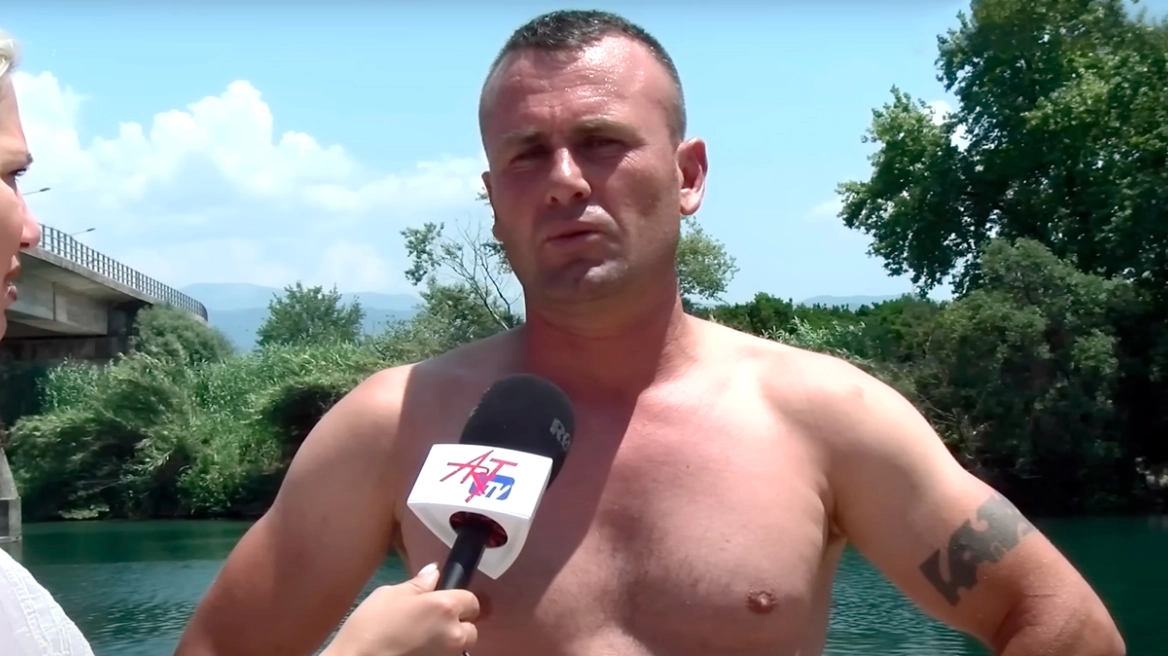 Ο μετανάστης που έπεσε στον Άραχθο για να σώσει δύο παιδιά – «Χωρίς δεύτερη σκέψη, πήρα βαθιά ανάσα και βούτηξα»