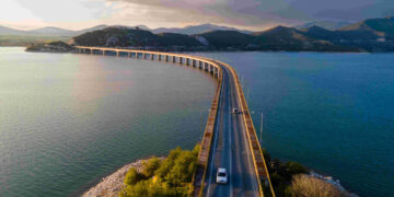 Η ΔΕΗ ενώνει δυνάμεις με διεθνή οργανισμό για “πράσινα” υδροηλεκτρικά έργα