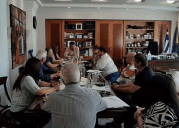 Η προσβασιμότητα και οι δομές αναπηρίας στο επίκεντρο της συνάντησης των εκπροσώπων των ΑμεΑ με τον Αντιπεριφερειάρχη Καστοριάς