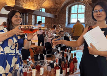 Όταν τα ροζέ του Αμυνταίου επισκίασαν τα κρασιά των Αντζελίνα Τζολί, Μπραντ Πιτ και Κάιλι Μινόγκ