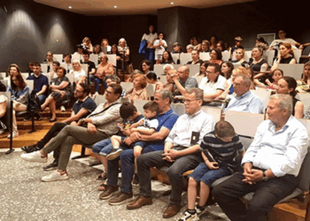 Με μεγάλη επιτυχία πραγματοποιήθηκε η  παρουσίαση του βιβλίου «Ιστορίες ενός καθρέφτη» της Θεοδώρας Μήλιου