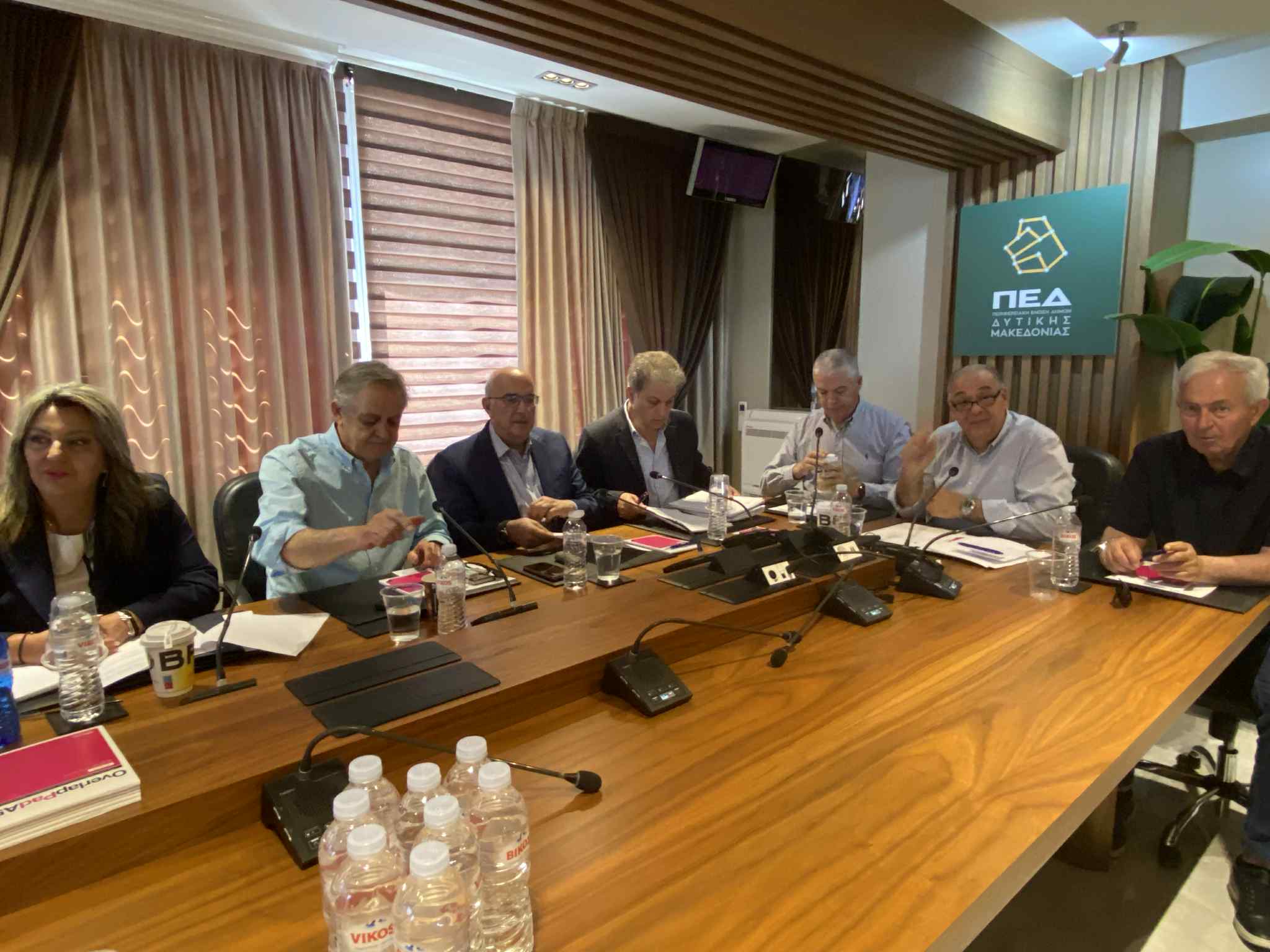 Το πολιτικό προσωπικό της Δυτικής Μακεδονίας στο ίδιο τραπέζι- Πιο κοντά το ραντεβού με τον Πρωθυπουργό