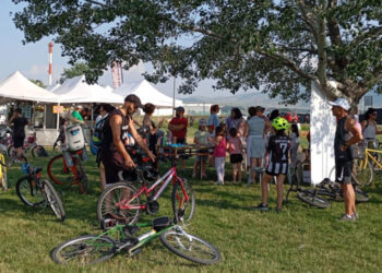 Πτολεμαΐδα: Φόρεσαν τα κράνη τους και έκαναν ποδηλατάδα από το Πέτρινο ως το Πάρκο Εκτάκτων Αναγκών