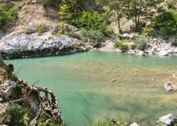 Θρίλερ στην Άρτα: Παρασύρθηκαν 2 ανήλικά παιδιά σε ποταμό – Ανέκτησαν τις αισθήσεις τους μετά από 20 λεπτά