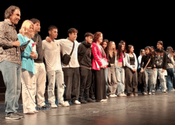 Ολοκληρώθηκε με επιτυχία το Μαθητικό Θεατρικό Φεστιβάλ Κοζάνης – Μια γιορτή της θεατρικής δημιουργίας