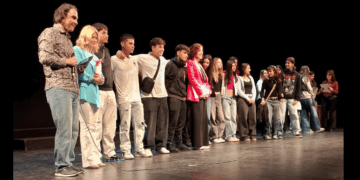 Ολοκληρώθηκε με επιτυχία το Μαθητικό Θεατρικό Φεστιβάλ Κοζάνης – Μια γιορτή της θεατρικής δημιουργίας