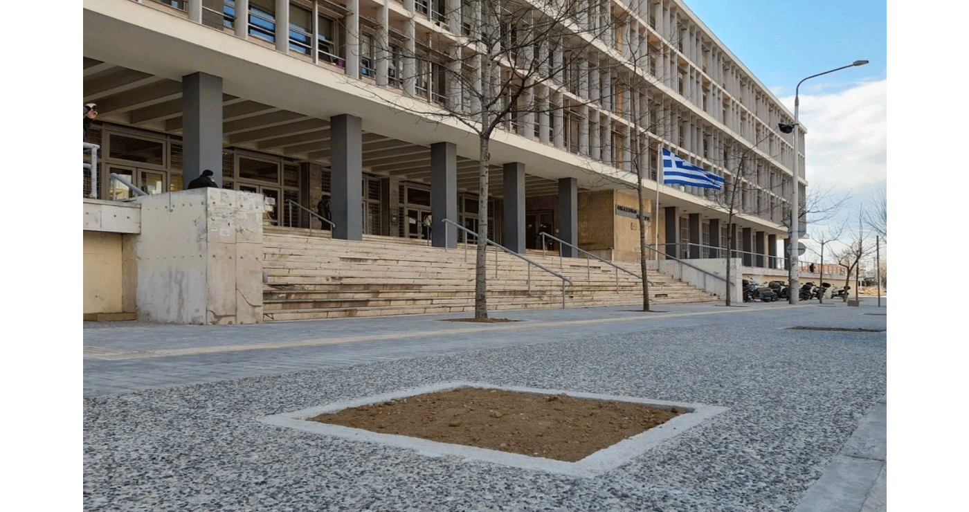 Σοκ στη Θεσσαλονίκη: 58χρονη έριξε καυστικό υγρό στο πρόσωπο του 36χρονου συντρόφου της