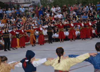 Δυναμική παρουσία του Πολιτιστικού Συλλόγου Ασβεστόπετρας στο 2ο Παιδικό Φεστιβάλ Ποντιακών Χορών Δυτ. Μακεδονίας και Ηπείρου