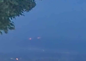 Μέχρι το Νυμφαίο φαίνεται η φωτιά στη Μαυροπηγή – Δείτε φωτογραφίες