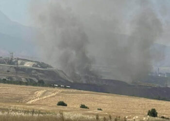 ΣΥΜΒΑΙΝΕΙ ΤΩΡΑ: Φωτιά σε εξέλιξη κοντά στη Μονάδα Πτολεμαΐδα V της ΔΕΗ