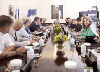 Πρωτοβουλίες για την ενσωμάτωση της Ρήτρας Μετάβασης στη Δυτική Μακεδονία- Η αναφορά Κοντογεώργη και η συνεργασία Αμανατίδη- Χατζηδάκη