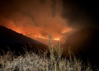 Ο Περιφερειάρχης, Γ. Αμανατίδης, στο μέτωπο της φωτιάς: «Δύσκολη νύχτα…»