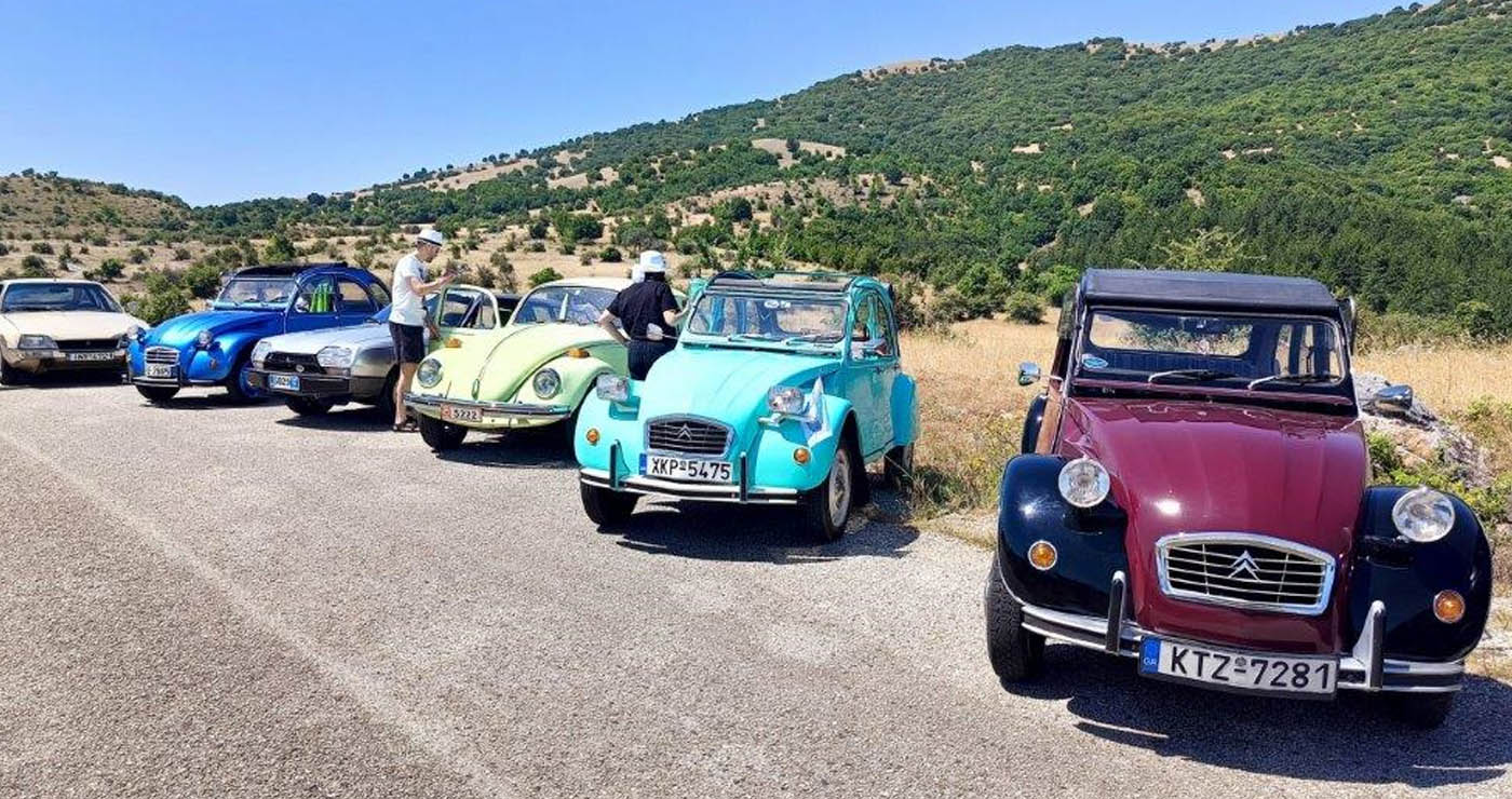 Εντυπωσιακή η 3η Έκθεση Ιστορικών Οχημάτων Καστοριάς – Δείτε φωτογραφίες