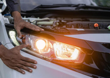 Πρόστιμο 350 ευρώ για χιλιάδες αυτοκίνητα στην Ελλάδα -Ποιο αξεσουάρ πρέπει να βγάλουν οι οδηγοί